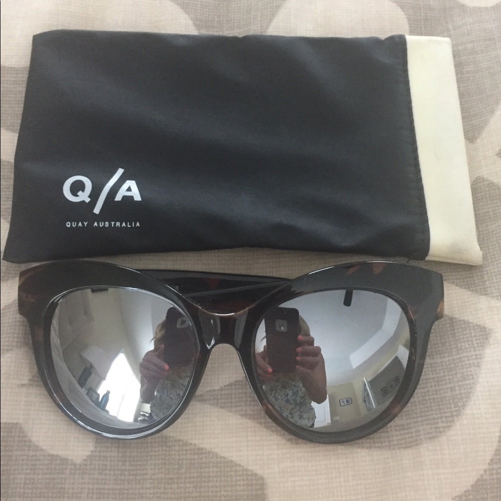 Quay Subglasses